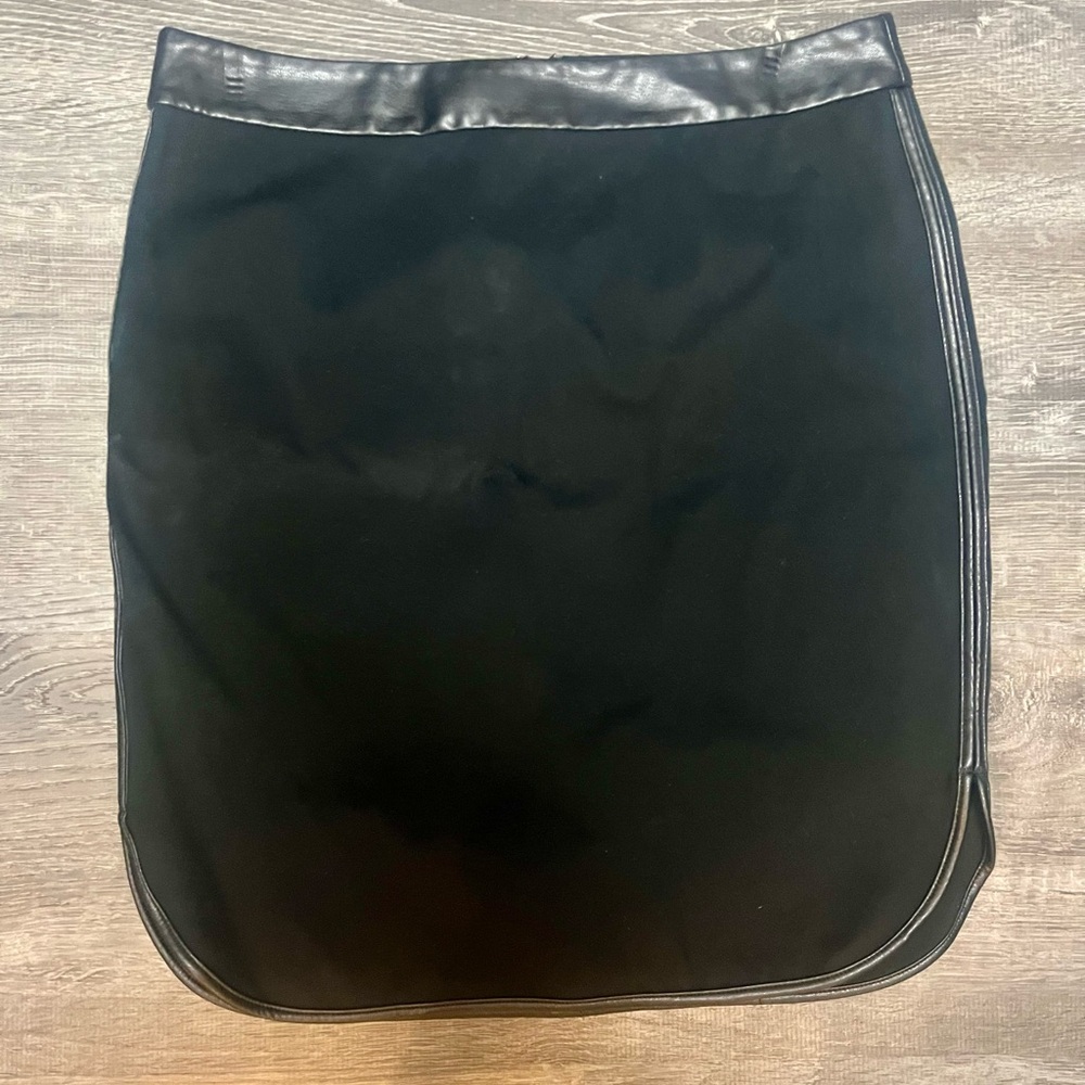 Loft Black 8 Petit Fitted Pencil Skirt with Faux Leather Trim